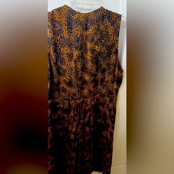Burberry Brit leopard print silk front zip designer dress NWT - Picture 7 of 12
